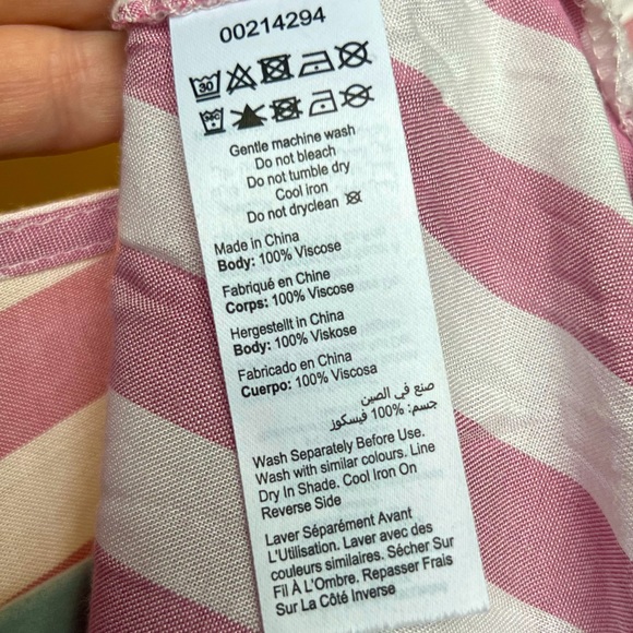 Evans Womenβs Plus Size 16 Striped Cover Up Semi Sheer Pink Striped Cover Blouse - Picture 4 of 4